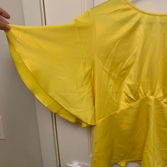 Flowy Top - Picture 2 of 3